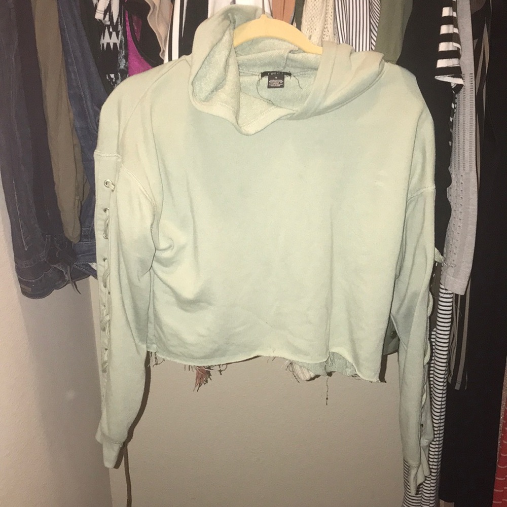 Crop hoodie sage green